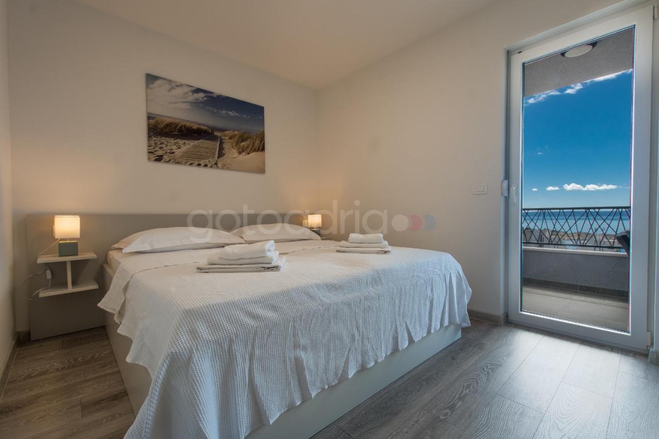 מאקרסקה Sea View Apartment Leana מראה חיצוני תמונה