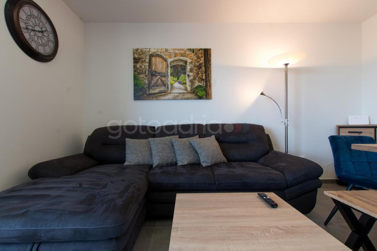 מאקרסקה Sea View Apartment Leana מראה חיצוני תמונה
