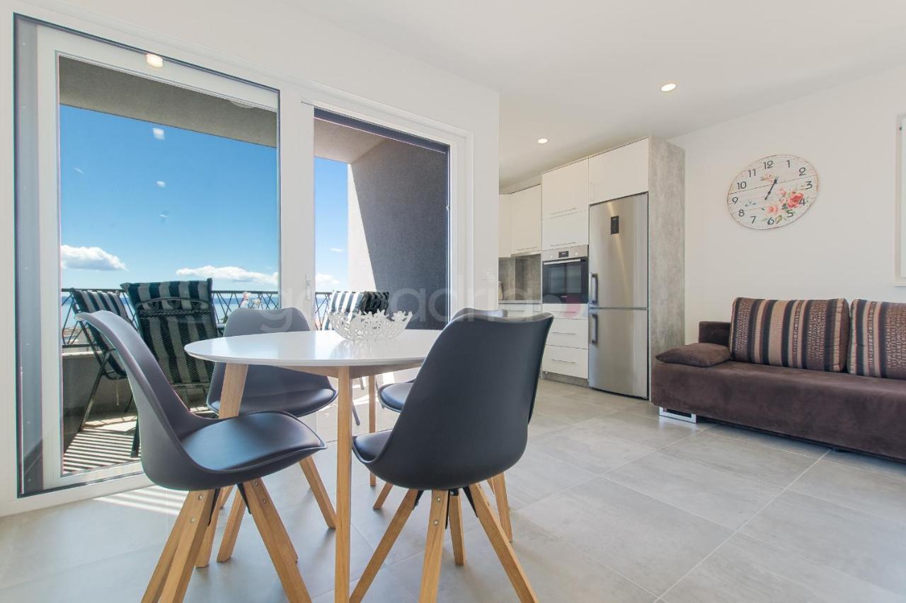 מאקרסקה Sea View Apartment Leana מראה חיצוני תמונה