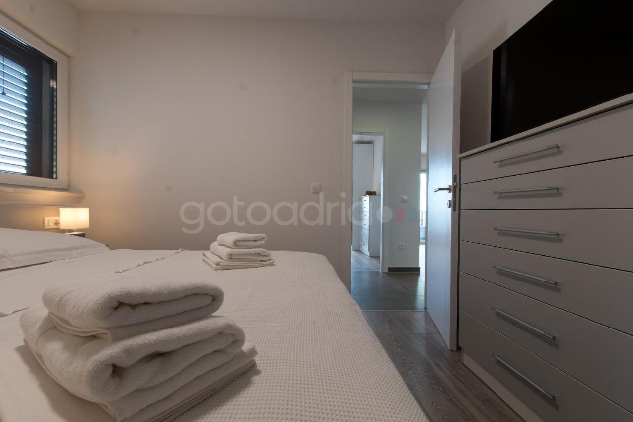 מאקרסקה Sea View Apartment Leana מראה חיצוני תמונה