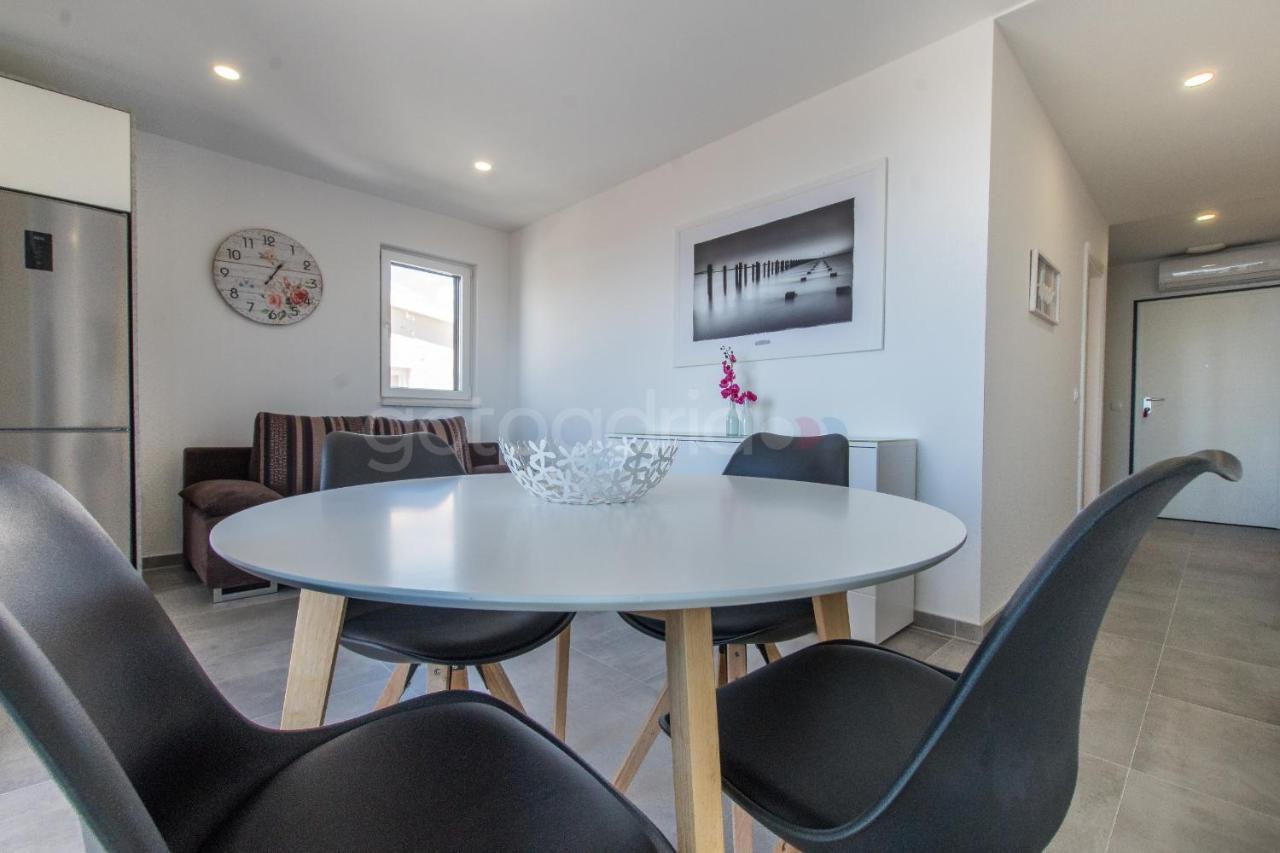 מאקרסקה Sea View Apartment Leana מראה חיצוני תמונה